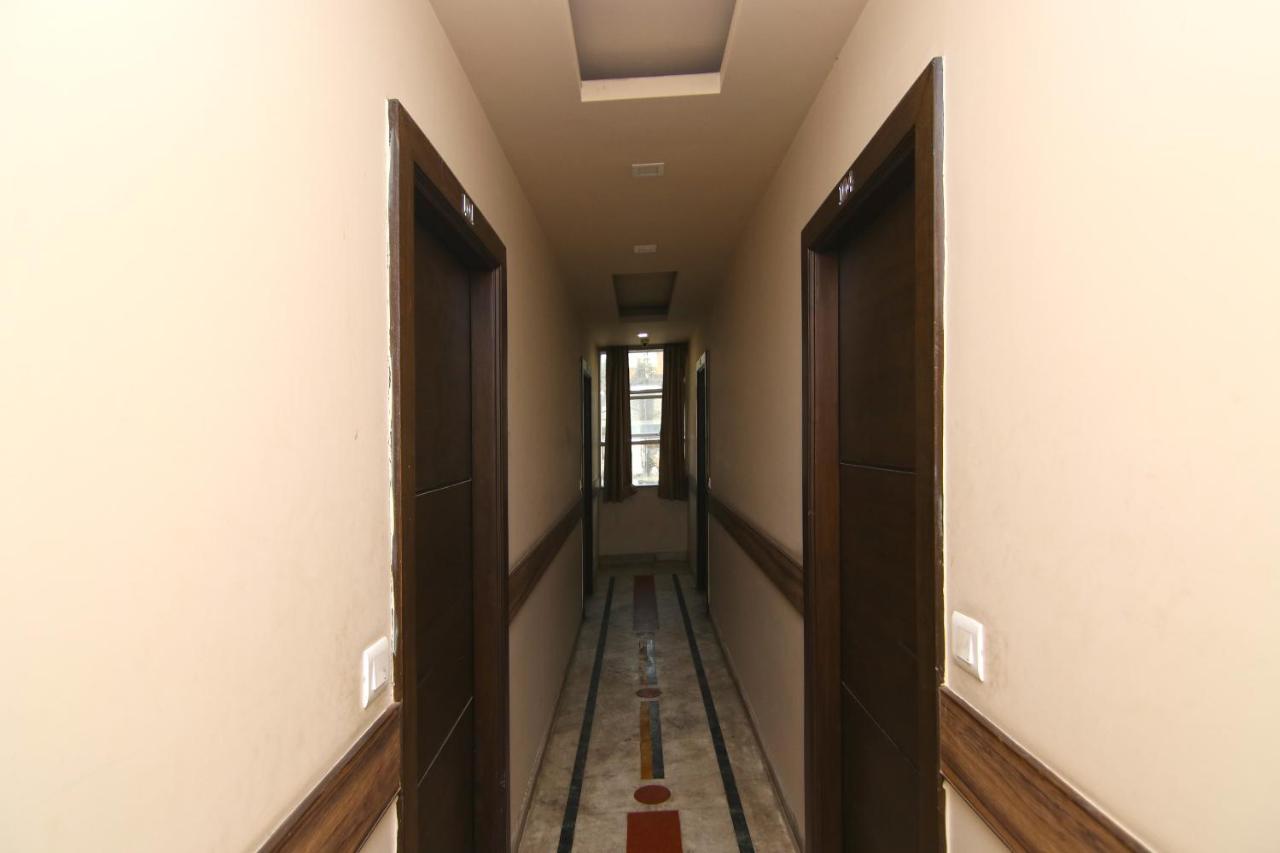 Hotel Merry Gold Nowe Delhi Zewnętrze zdjęcie