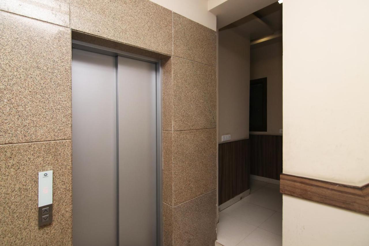 Hotel Merry Gold Nowe Delhi Zewnętrze zdjęcie