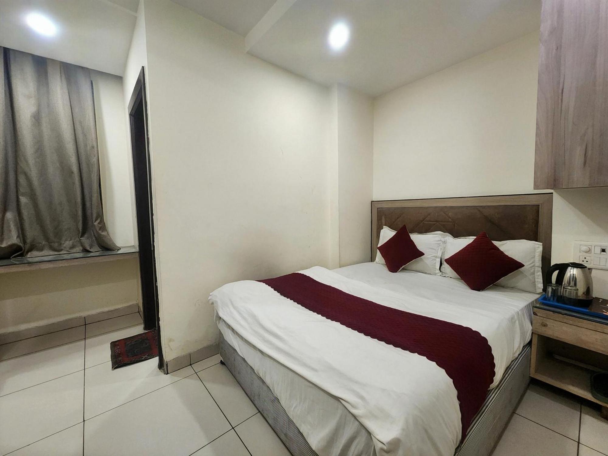 Hotel Merry Gold Nowe Delhi Zewnętrze zdjęcie