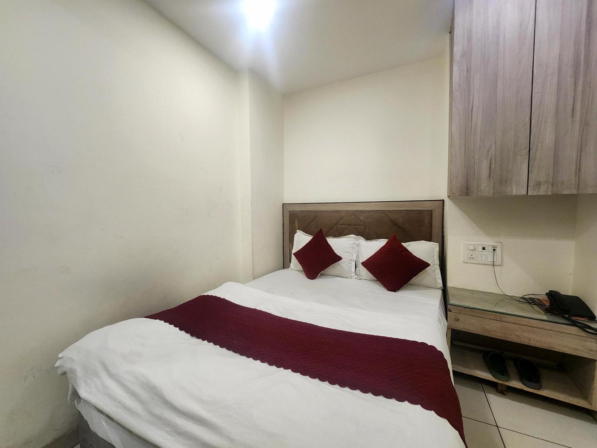 Hotel Merry Gold Nowe Delhi Zewnętrze zdjęcie