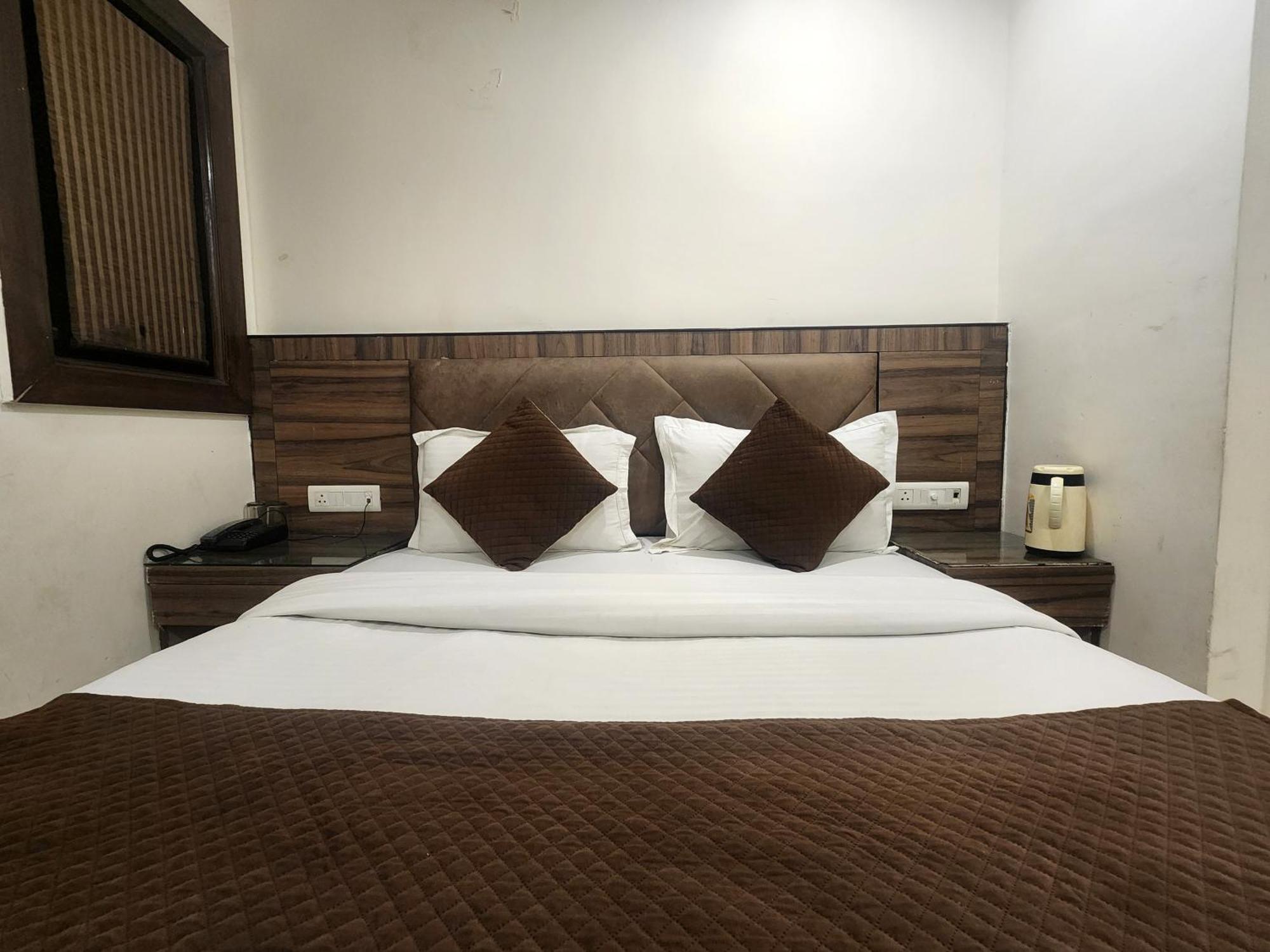 Hotel Merry Gold Nowe Delhi Zewnętrze zdjęcie