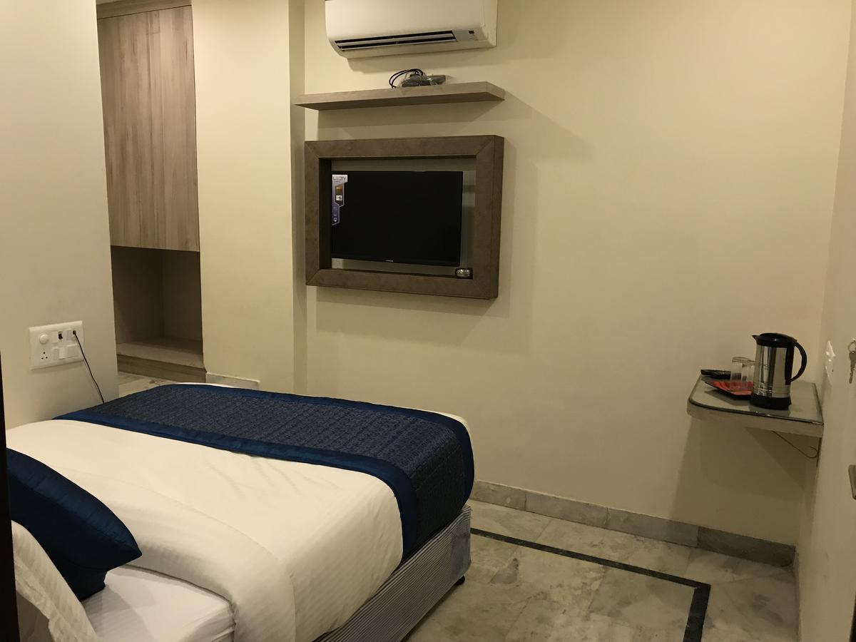 Hotel Merry Gold Nowe Delhi Zewnętrze zdjęcie