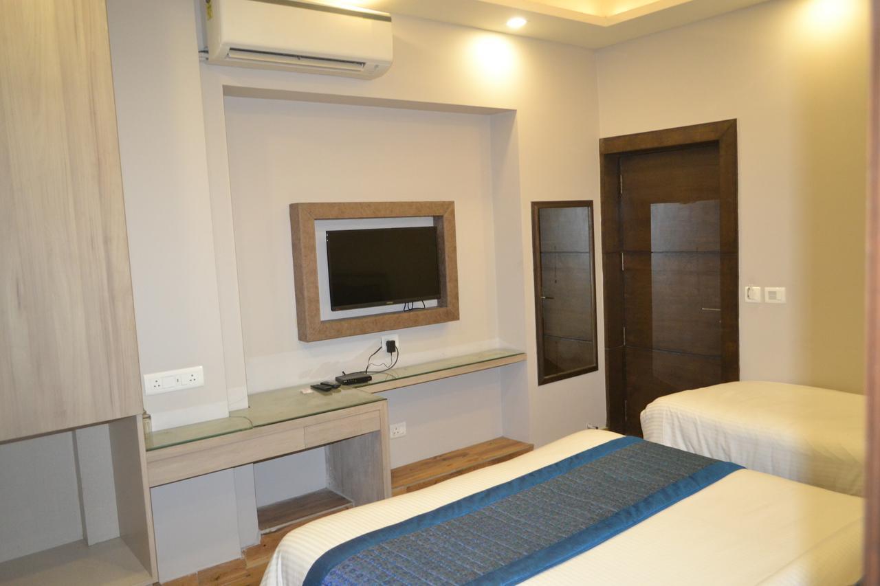 Hotel Merry Gold Nowe Delhi Zewnętrze zdjęcie